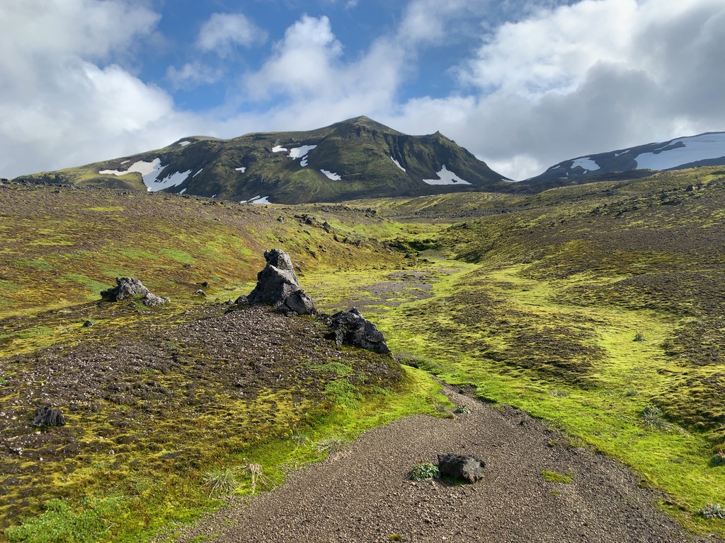 こちらアイスランド ９１ 半人半トロールが守った聖地 スナイフェルス氷河をぐるりと一周 小倉悠加 Samejima Times